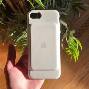 apple charging case